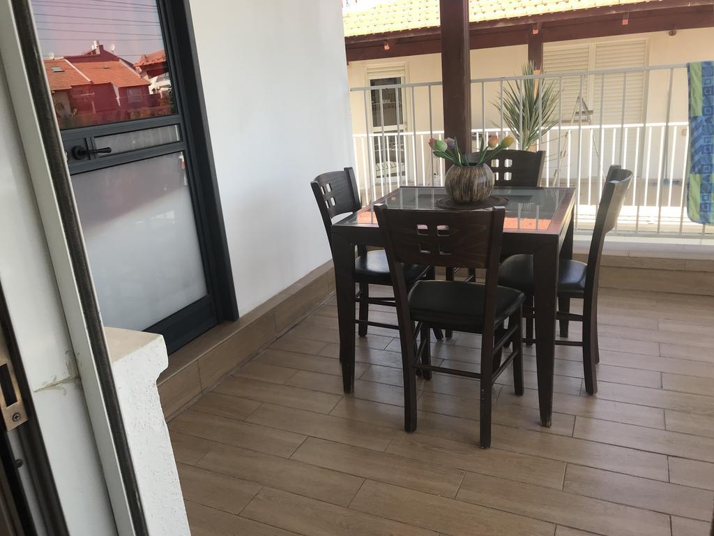 Charming Unit With Pool And Great Amenities Apartamento Rishon Leziyyon Exterior foto