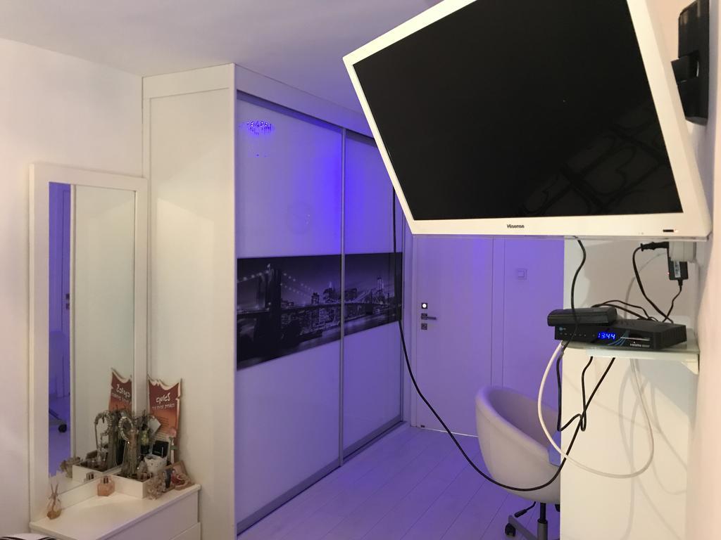 Charming Unit With Pool And Great Amenities Apartamento Rishon Leziyyon Exterior foto